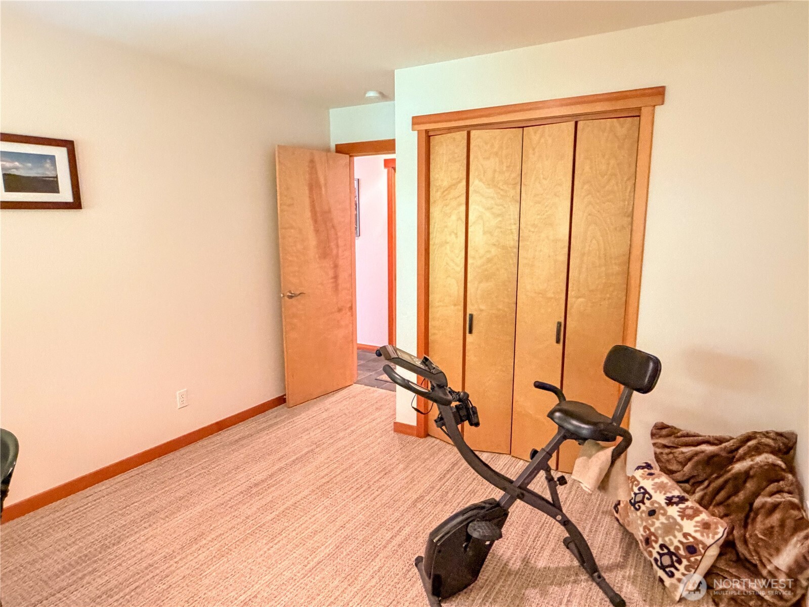 460 Pinecrest Property Photo 30