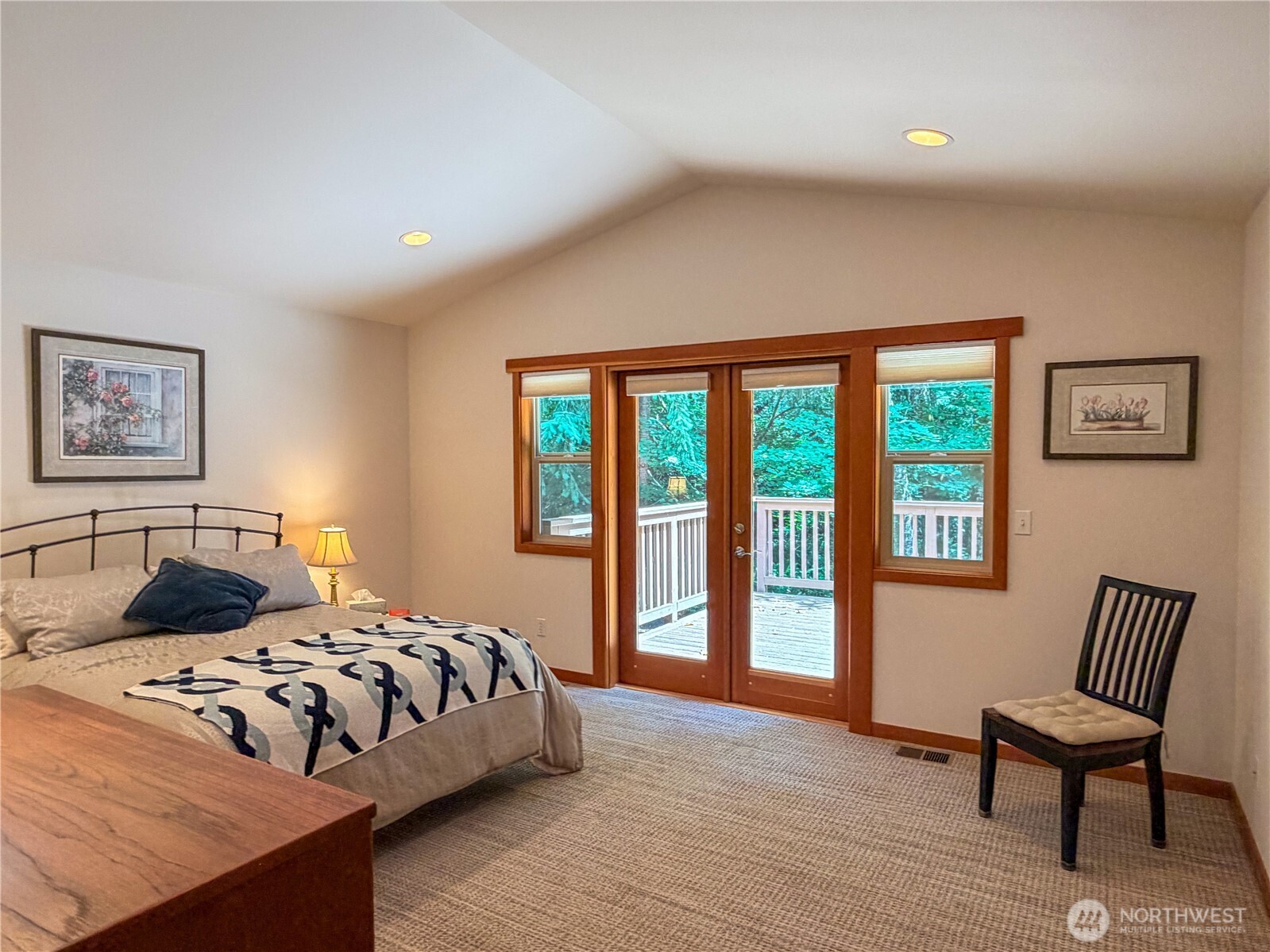 460 Pinecrest Property Photo 33