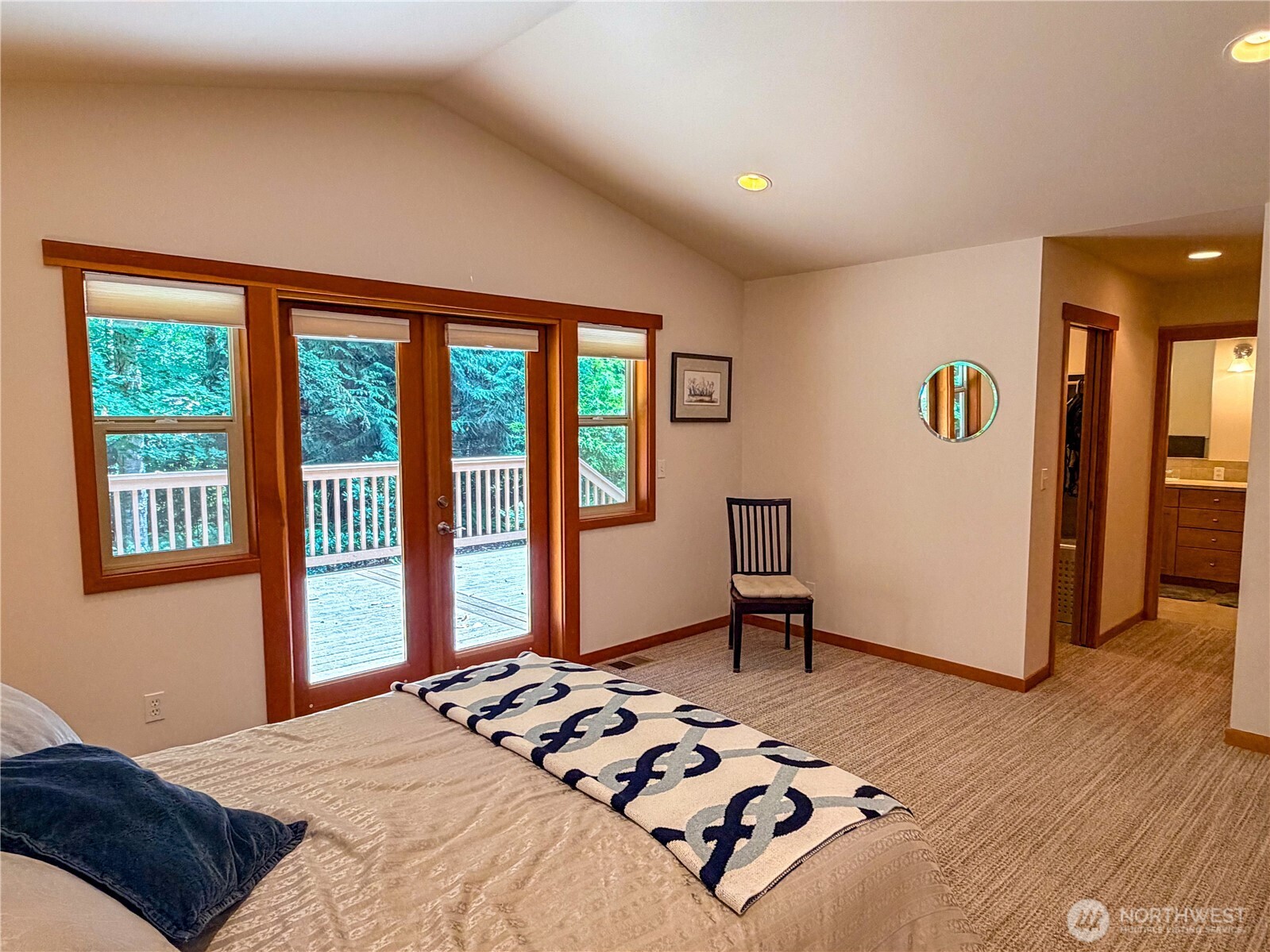 460 Pinecrest Property Photo 34