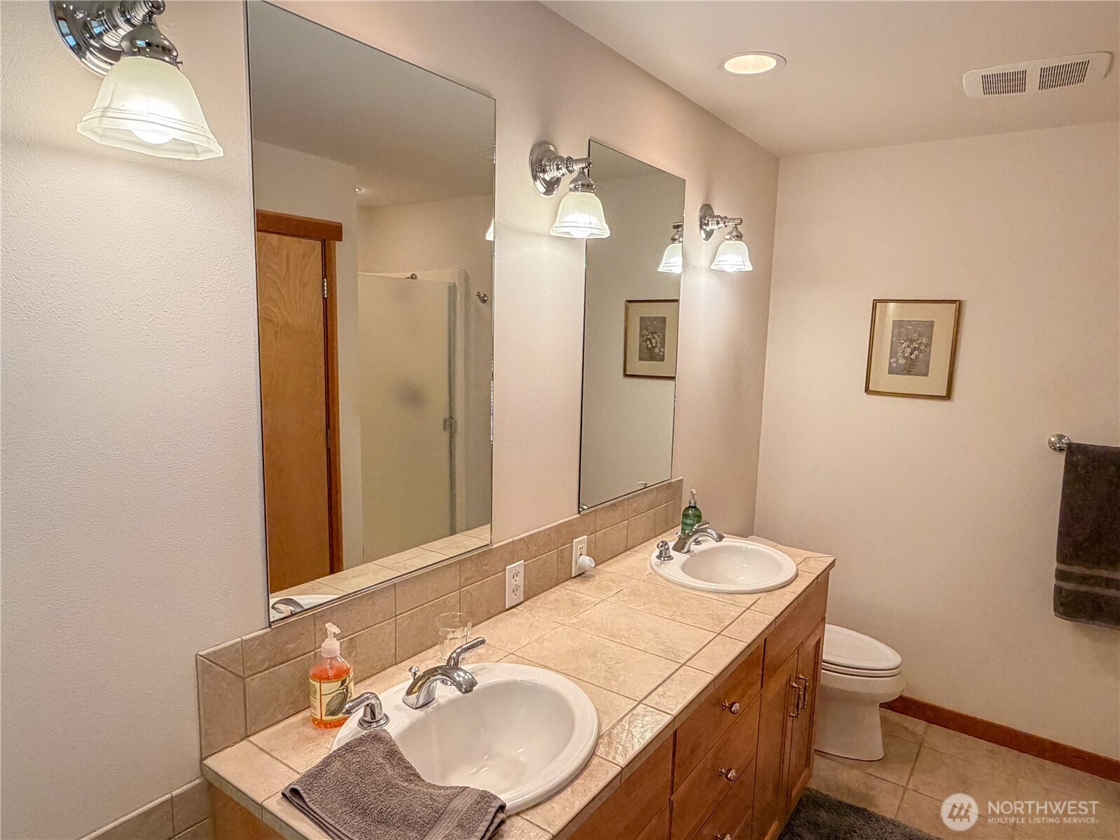 460 Pinecrest Property Photo 39