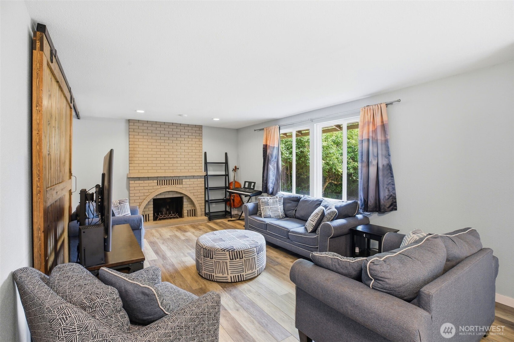 6983 Sunset Avenue Property Photo 6