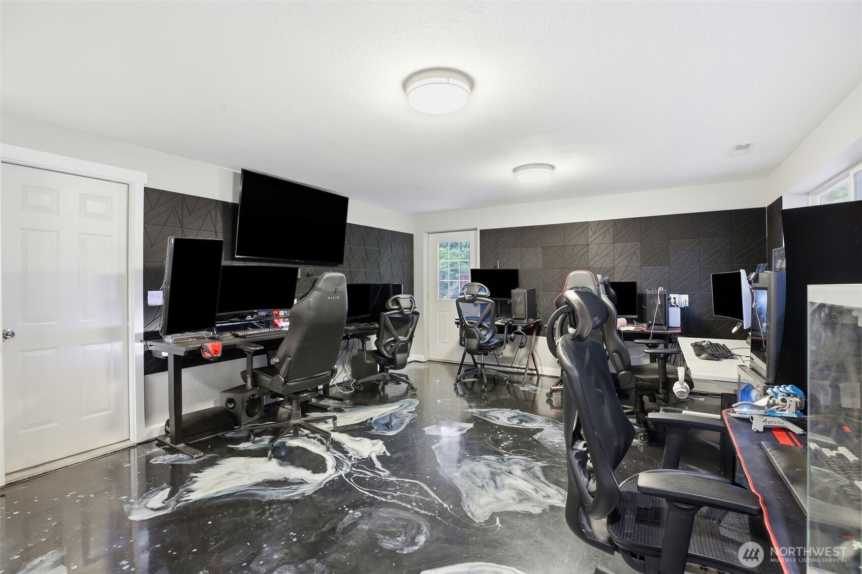 6983 Sunset Avenue Property Photo 16