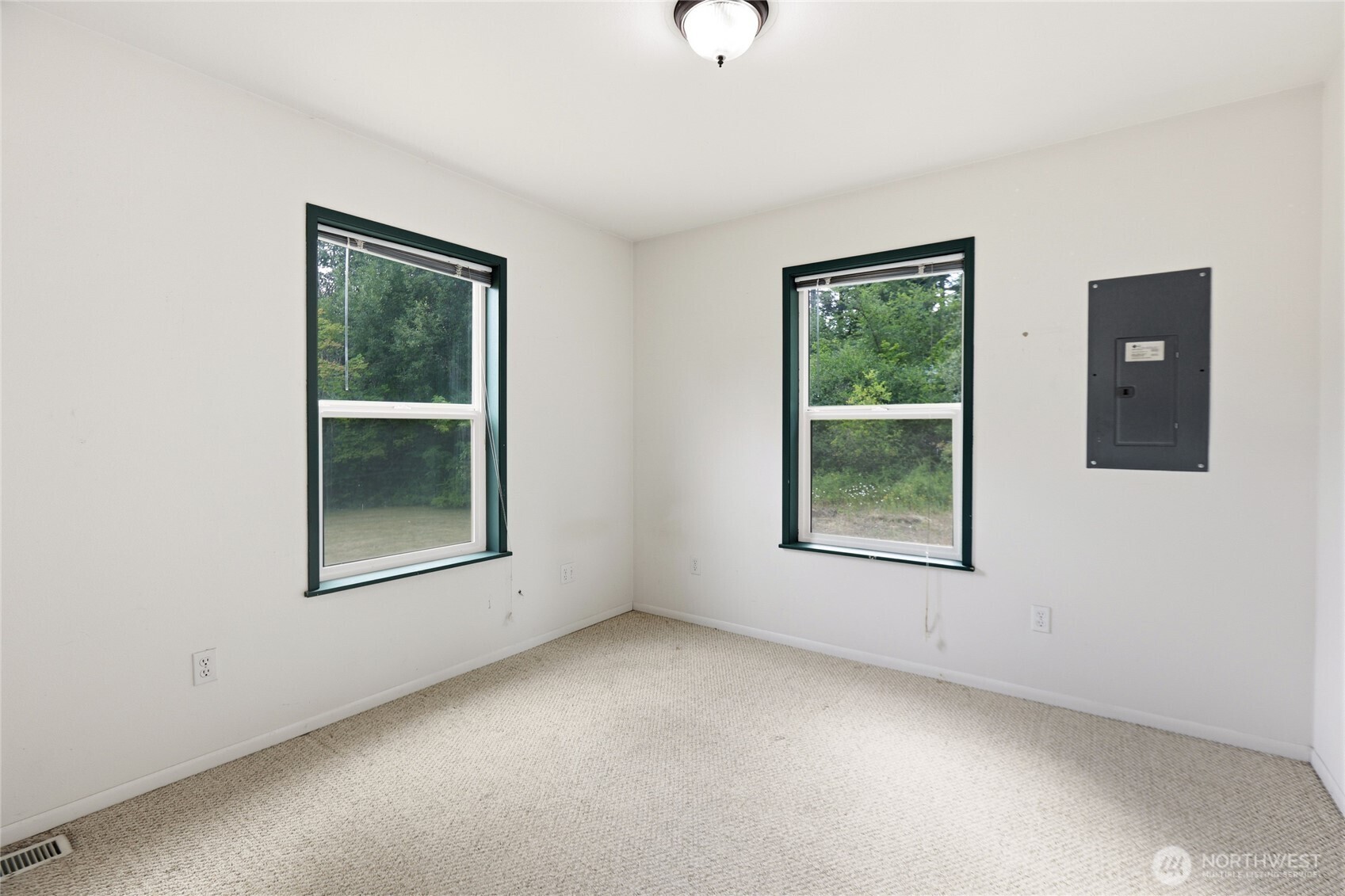 230 Shady Glen Lane Property Photo 4