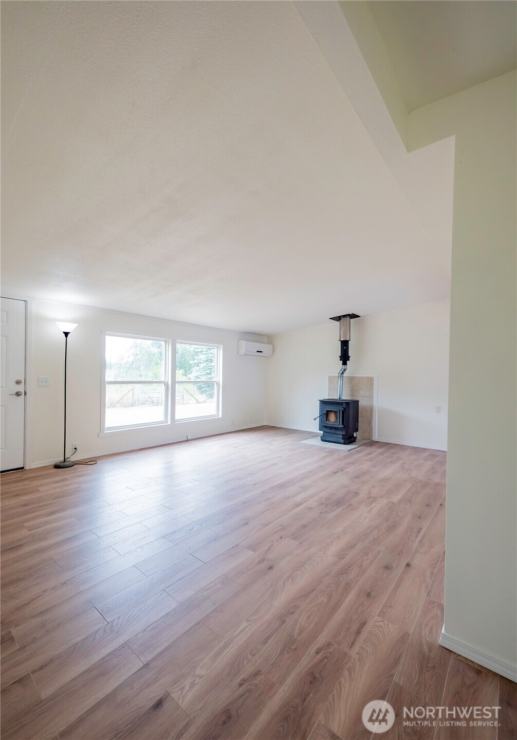 8903 336th Street Property Photo 6