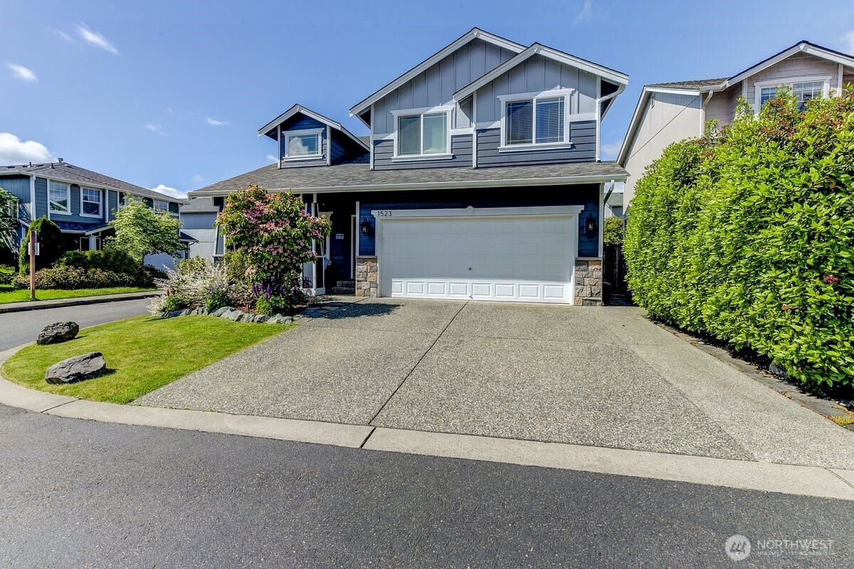 1523 151st Street Property Photo 2