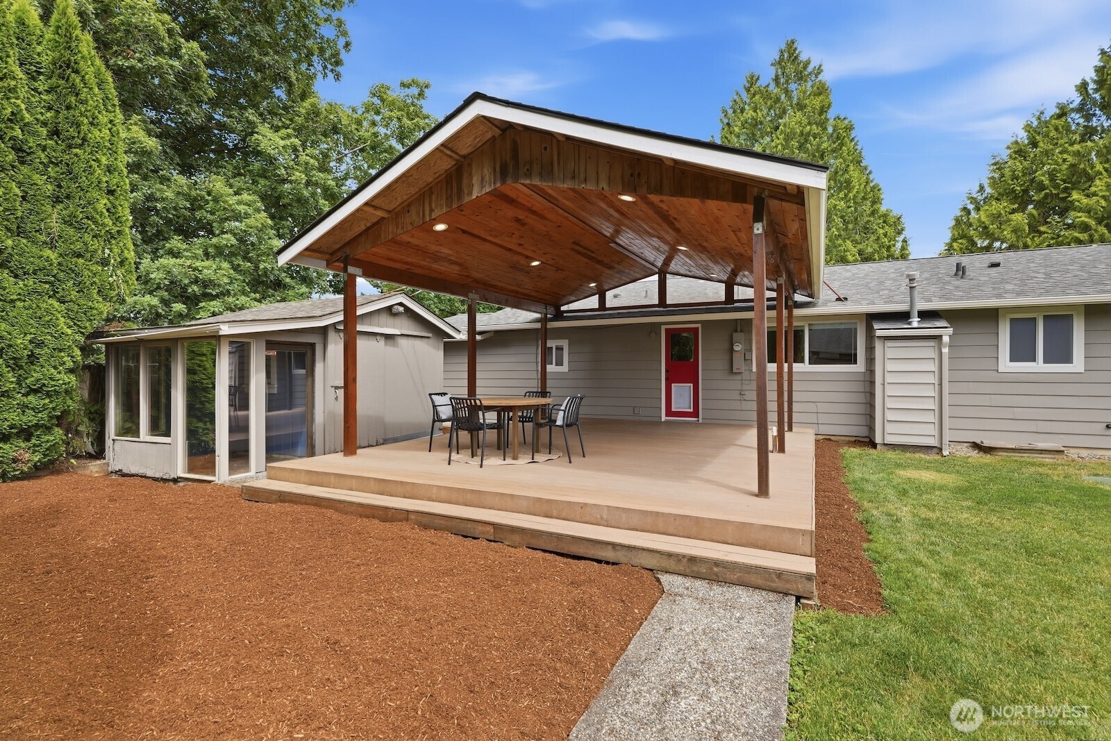 5625 Carnation Duvall Road Property Photo 22