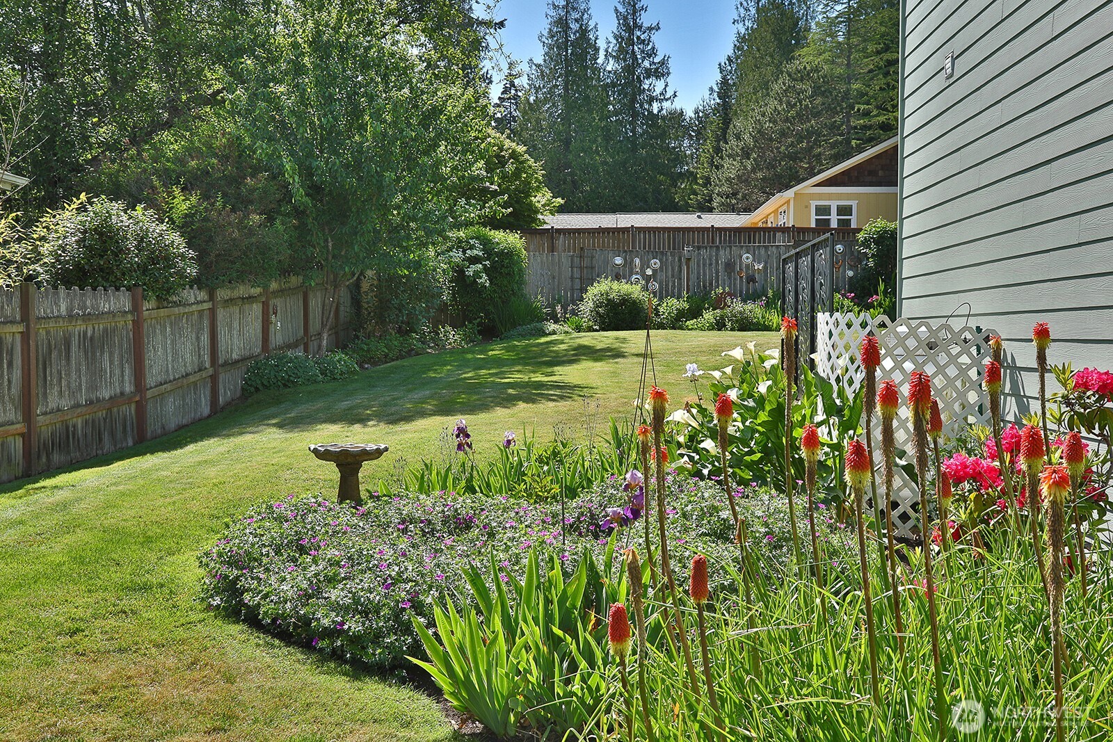 2591 Hillis Drive Property Photo 30
