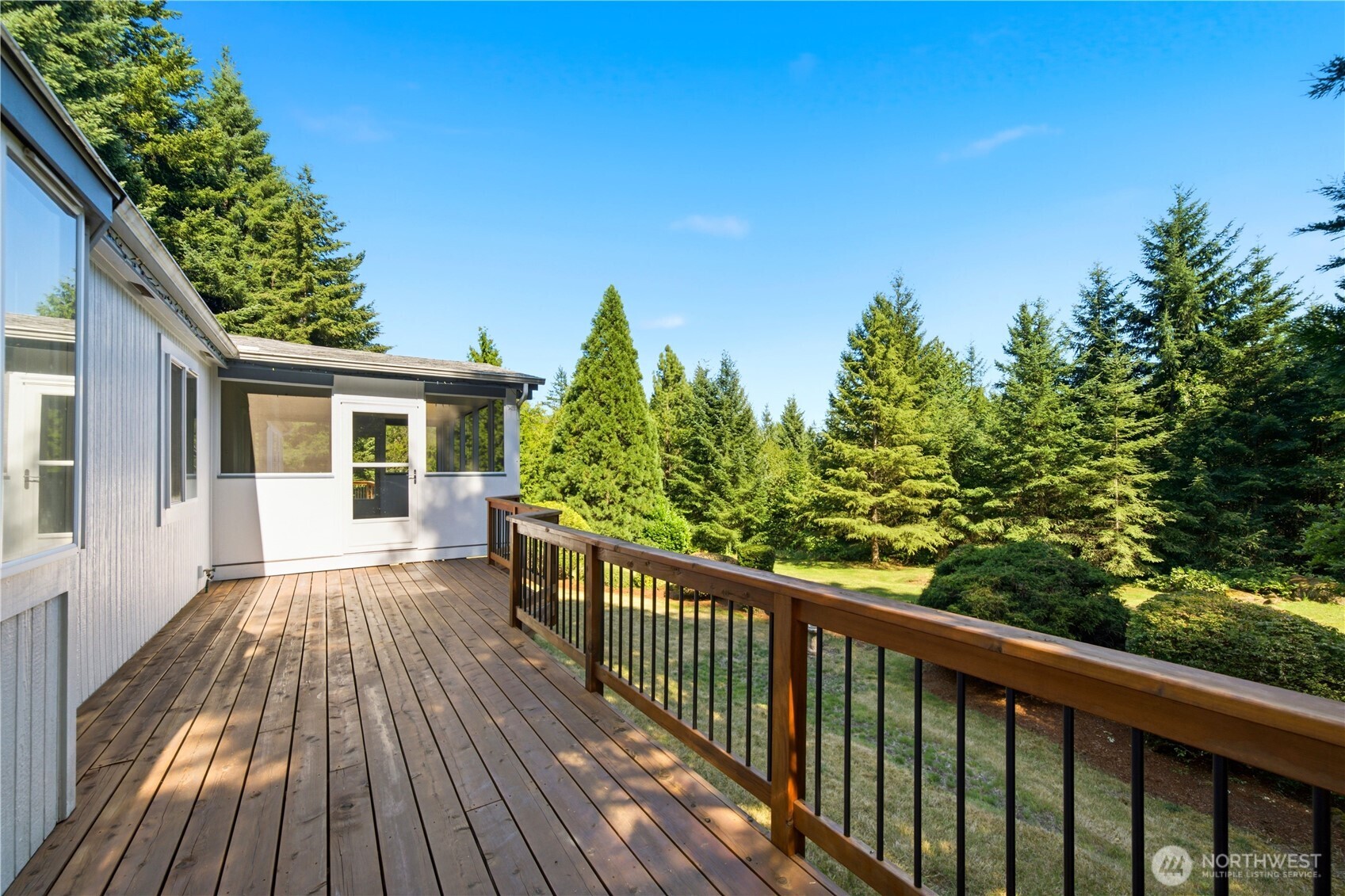 5005 Ne Lessard Road Property Photo 10