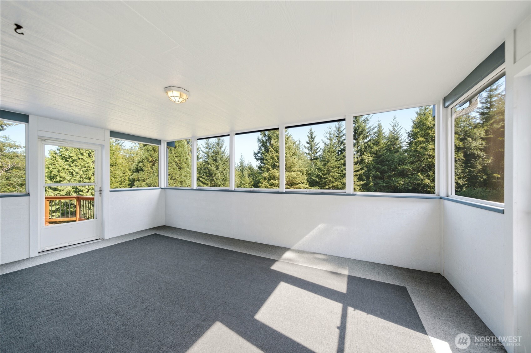 5005 Ne Lessard Road Property Photo 13