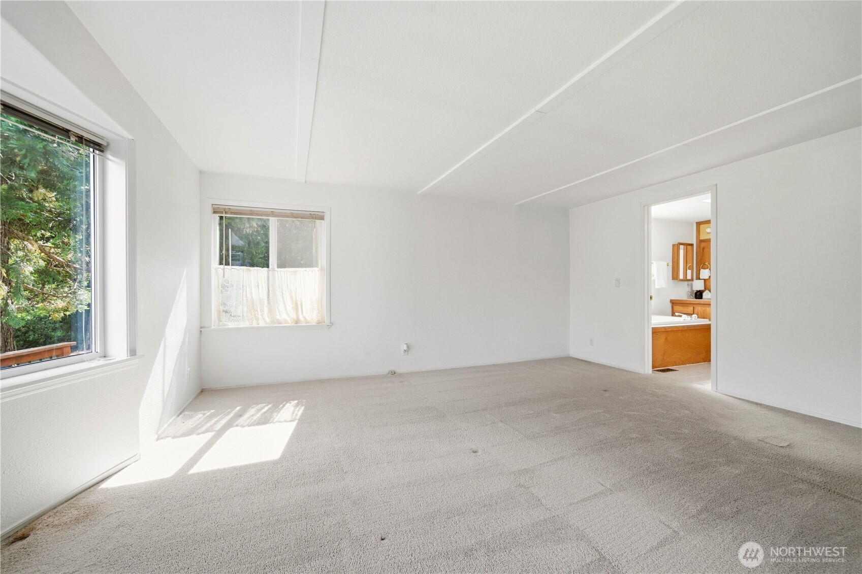 5005 Ne Lessard Road Property Photo 32