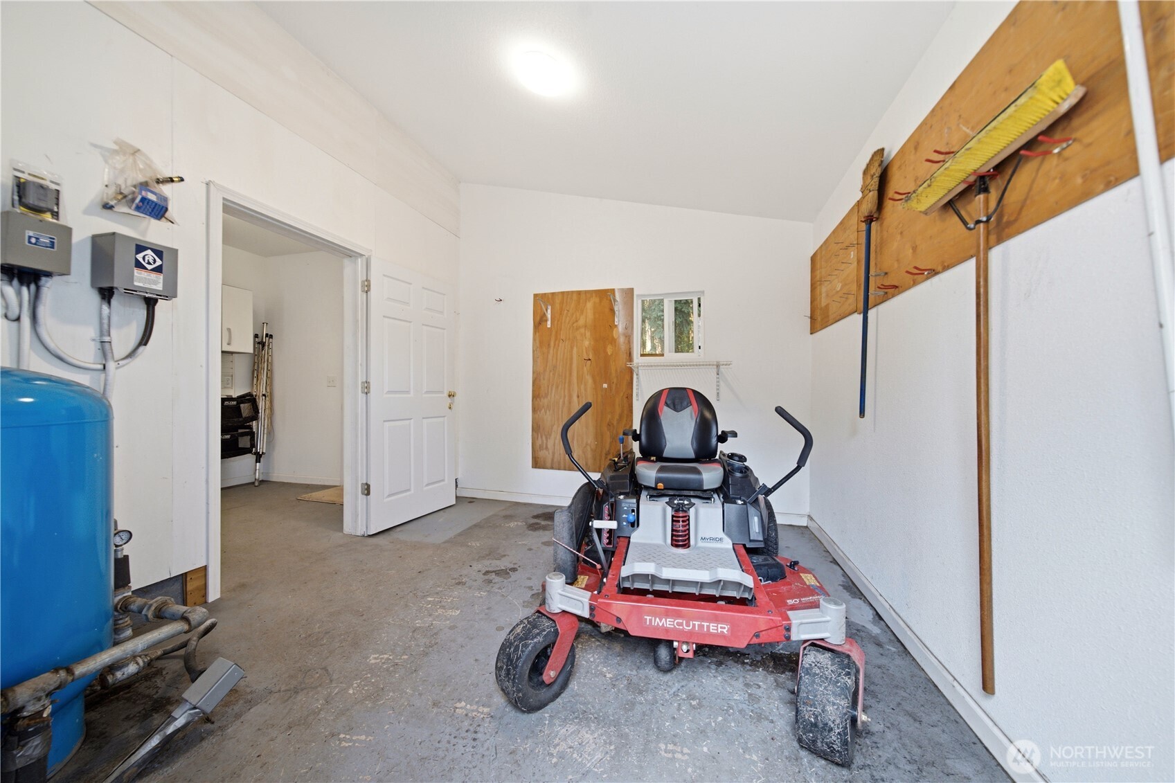 5005 Ne Lessard Road Property Photo 39