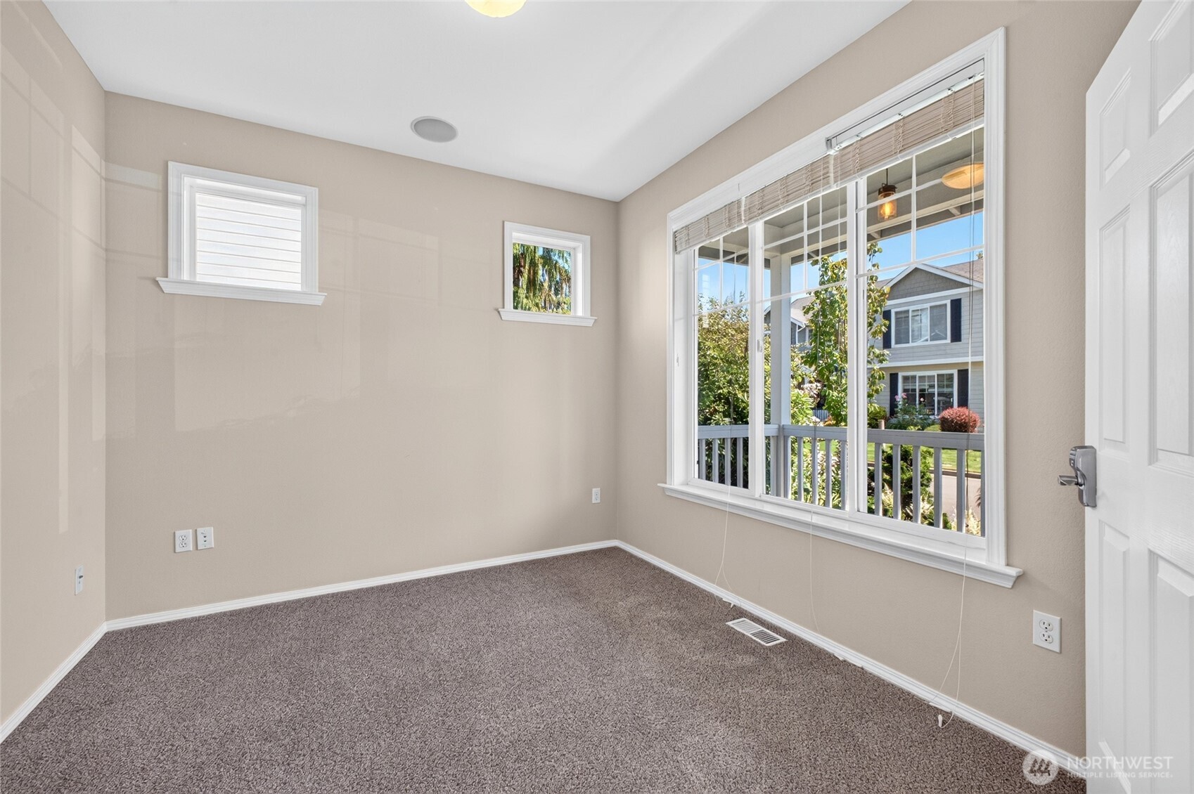 1604 Peach Park Lane Property Photo 5