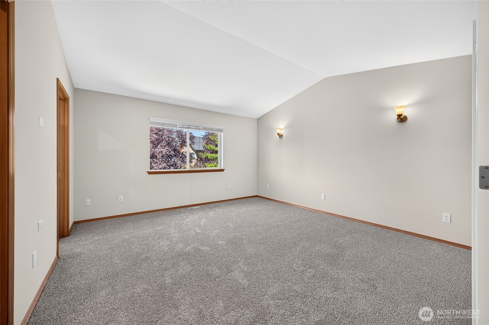 1604 Peach Park Lane Property Photo 19