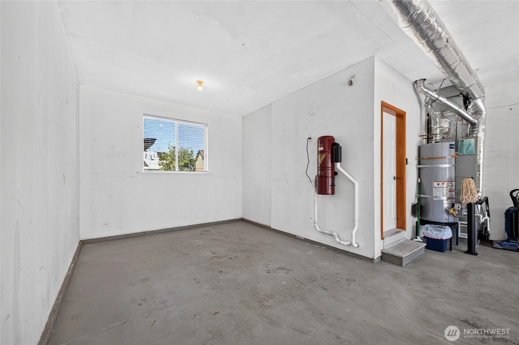 1604 Peach Park Lane Property Photo 32