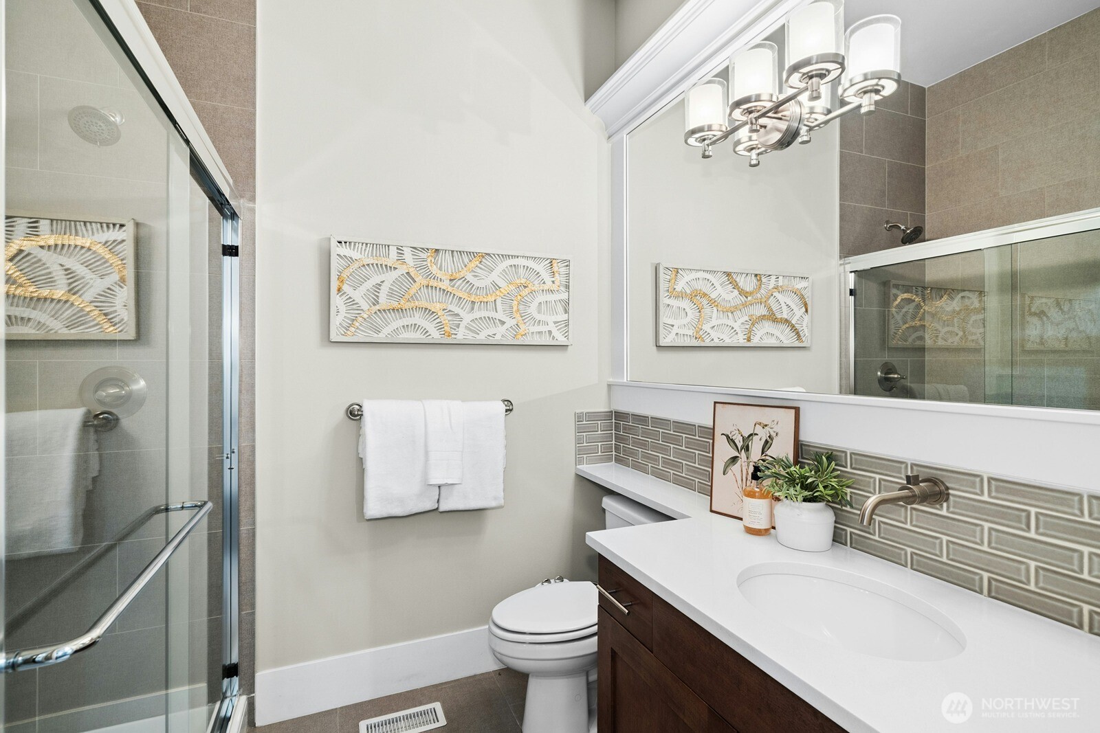18817 175th Place Property Photo 15
