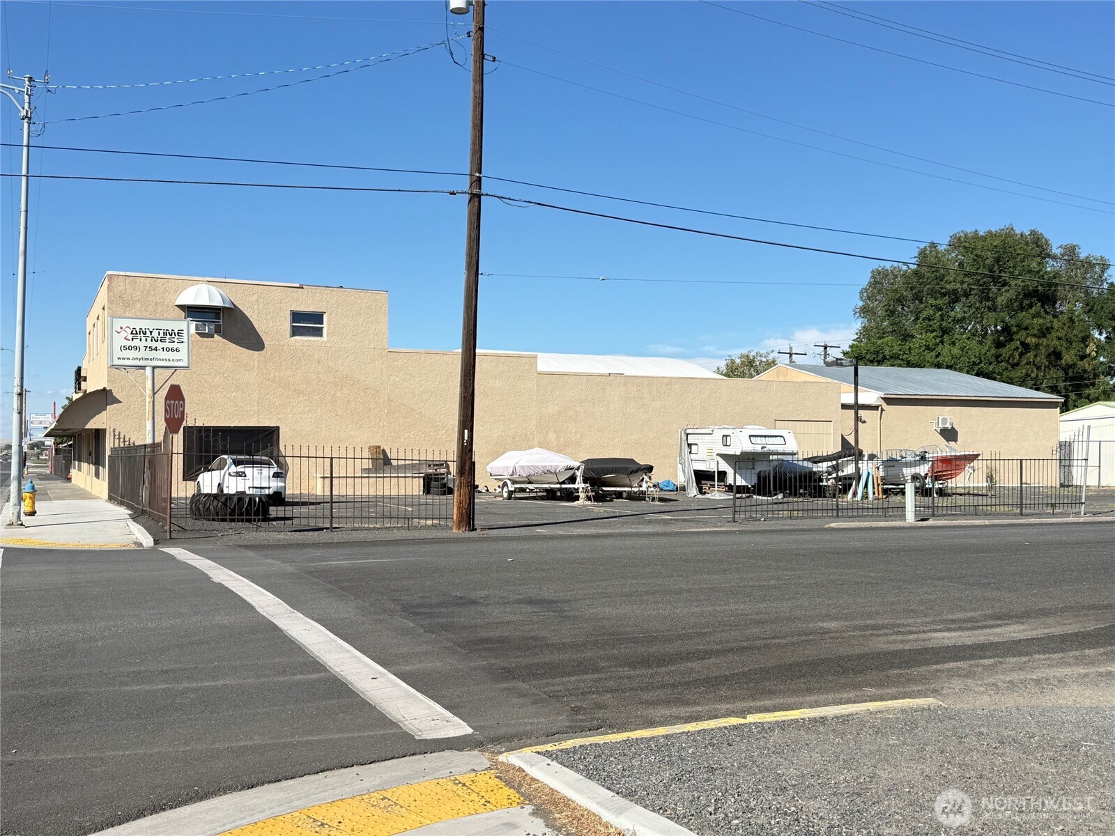 514 Basin Street Property Photo 3