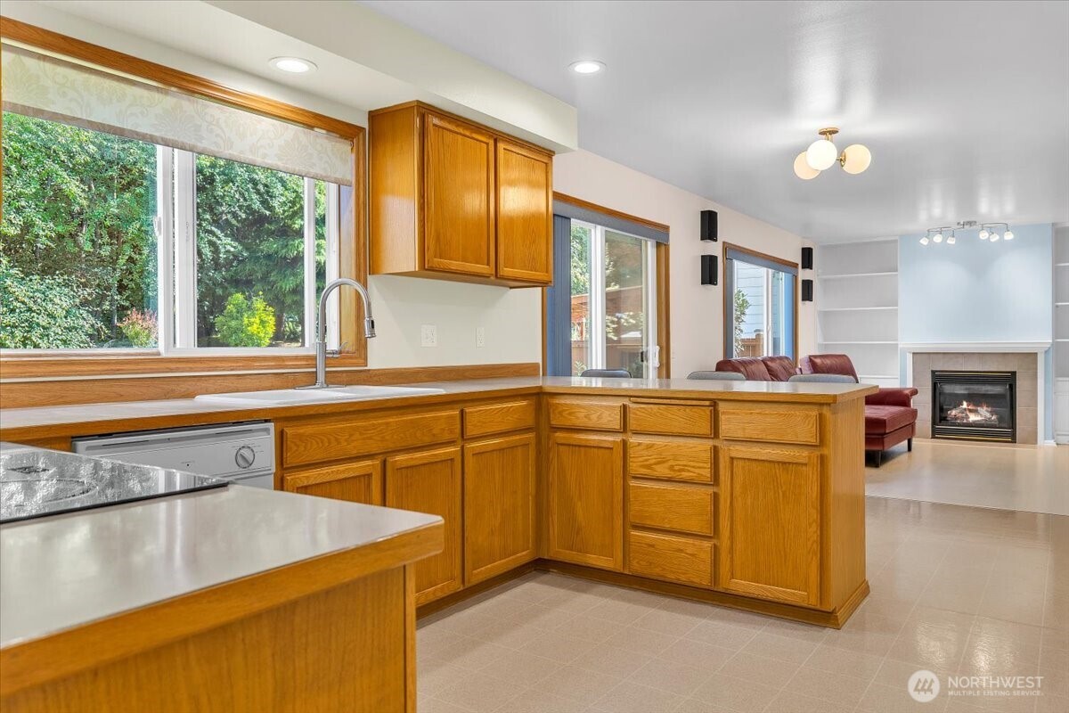 3124 201st Street Property Photo 5