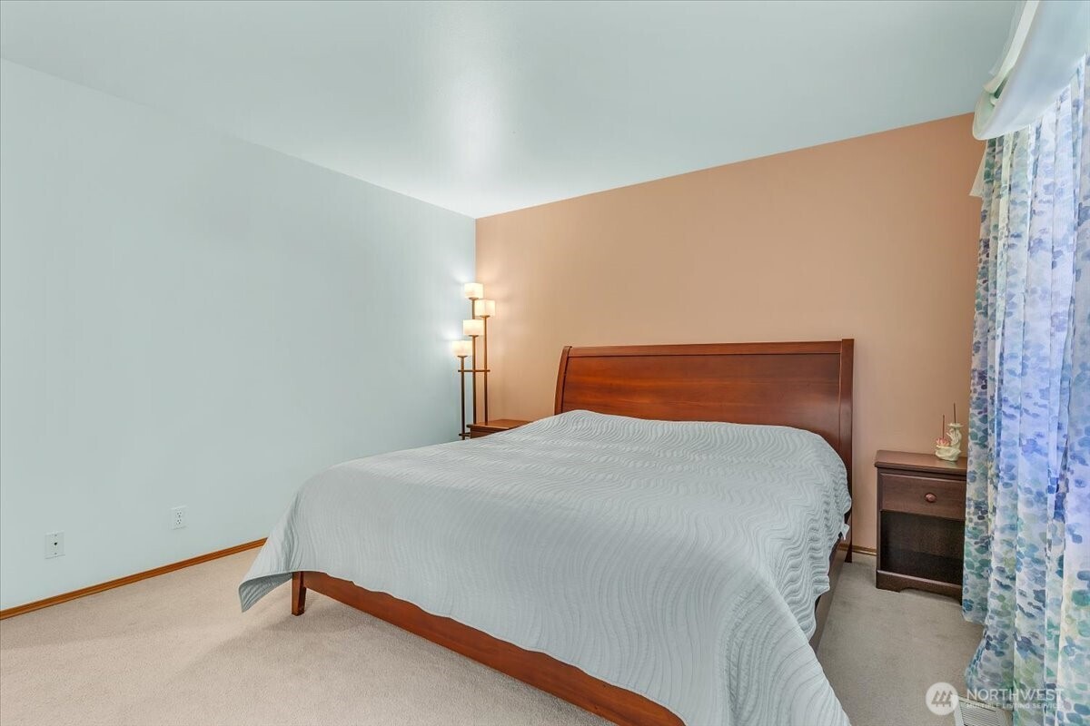 3124 201st Street Property Photo 18