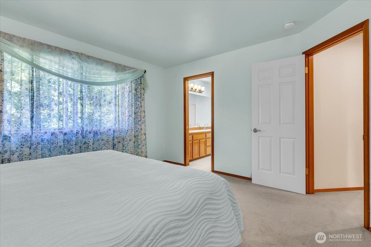 3124 201st Street Property Photo 20