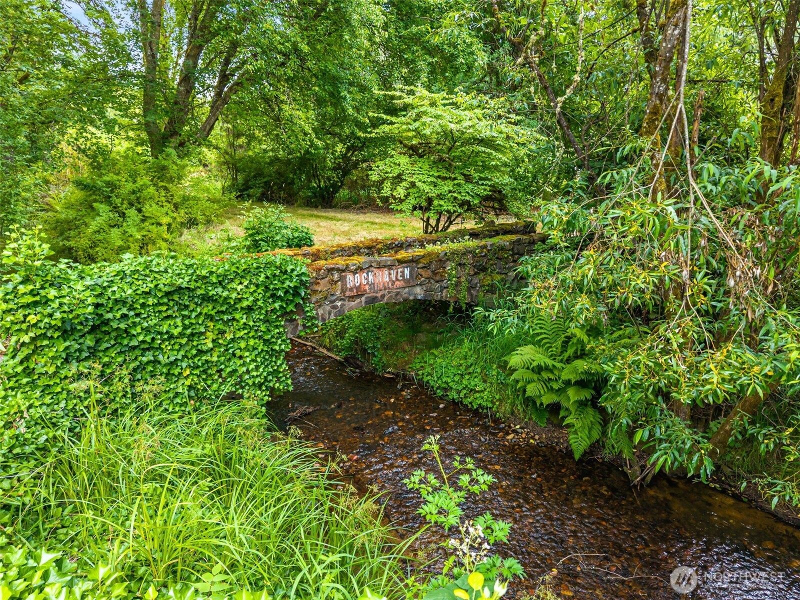 110 Sanderson Road Property Photo 4