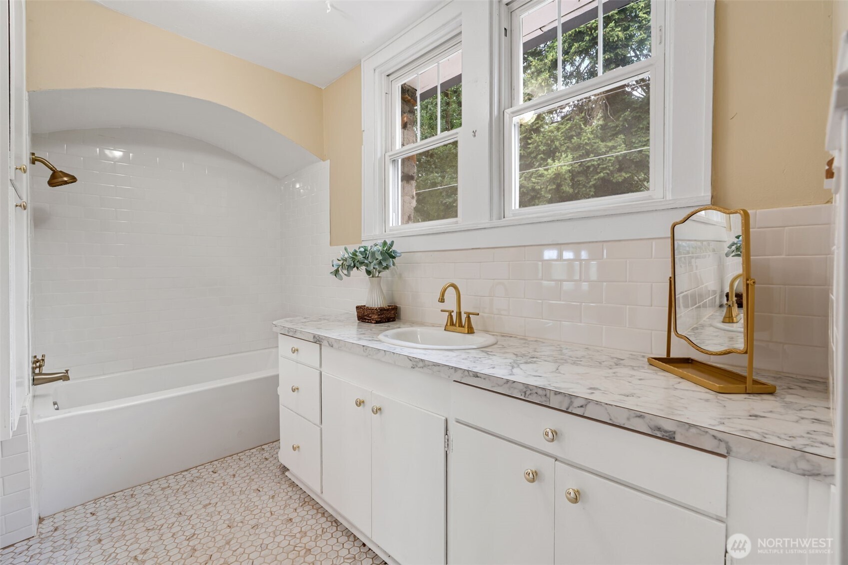 110 Sanderson Road Property Photo 18