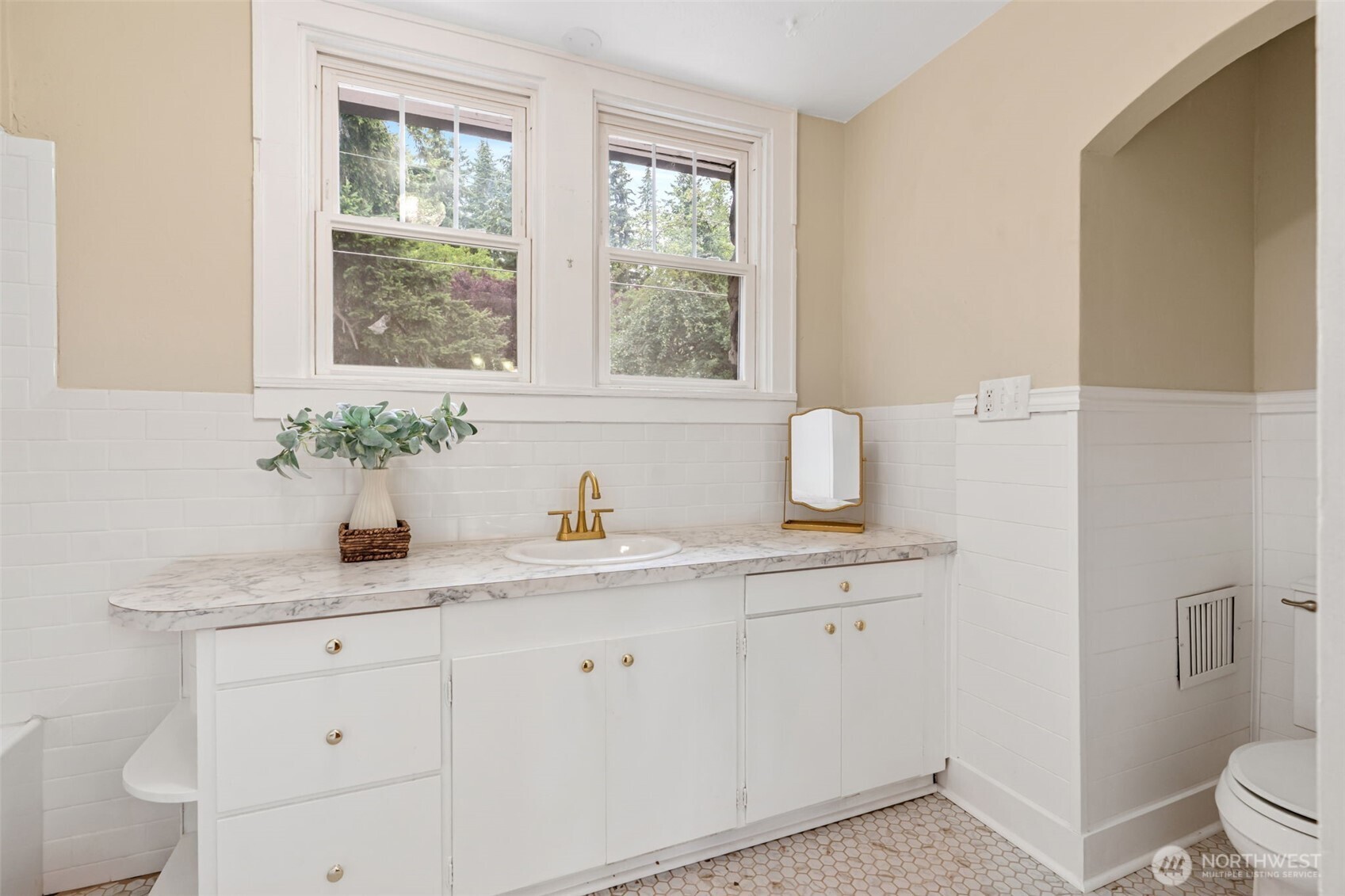 110 Sanderson Road Property Photo 19