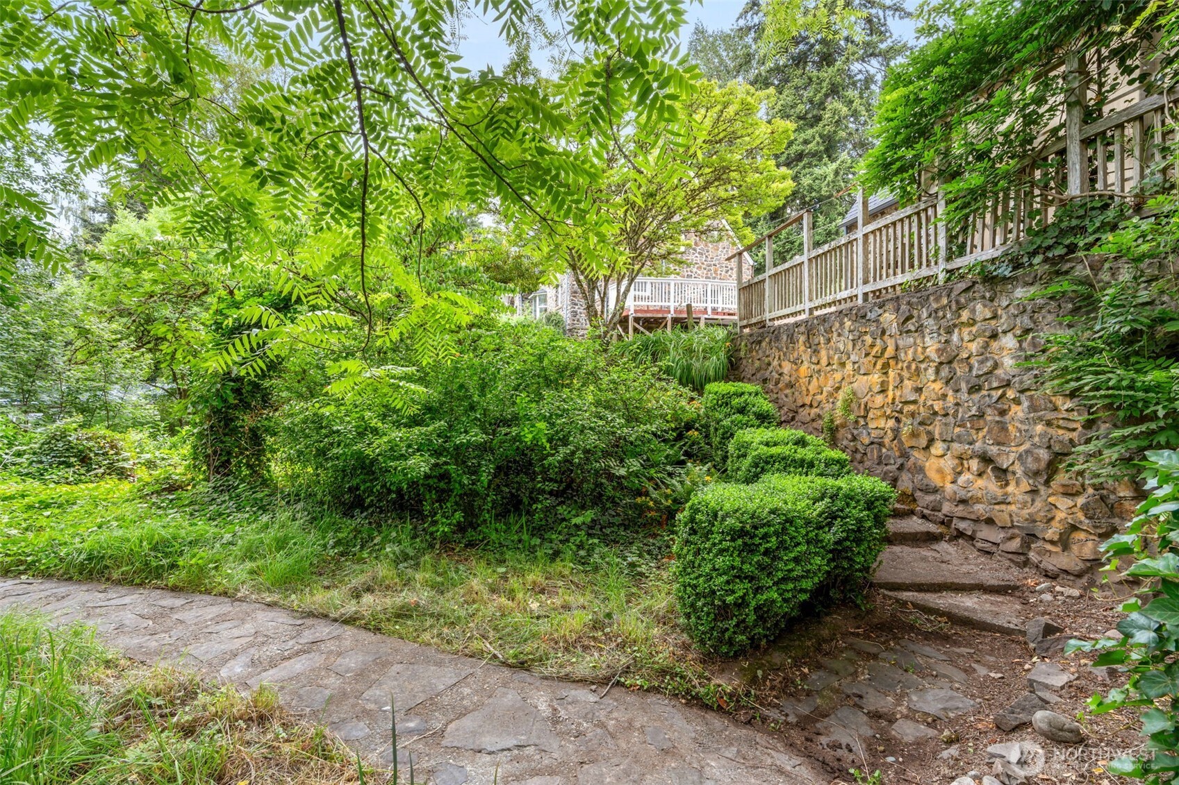 110 Sanderson Road Property Photo 36