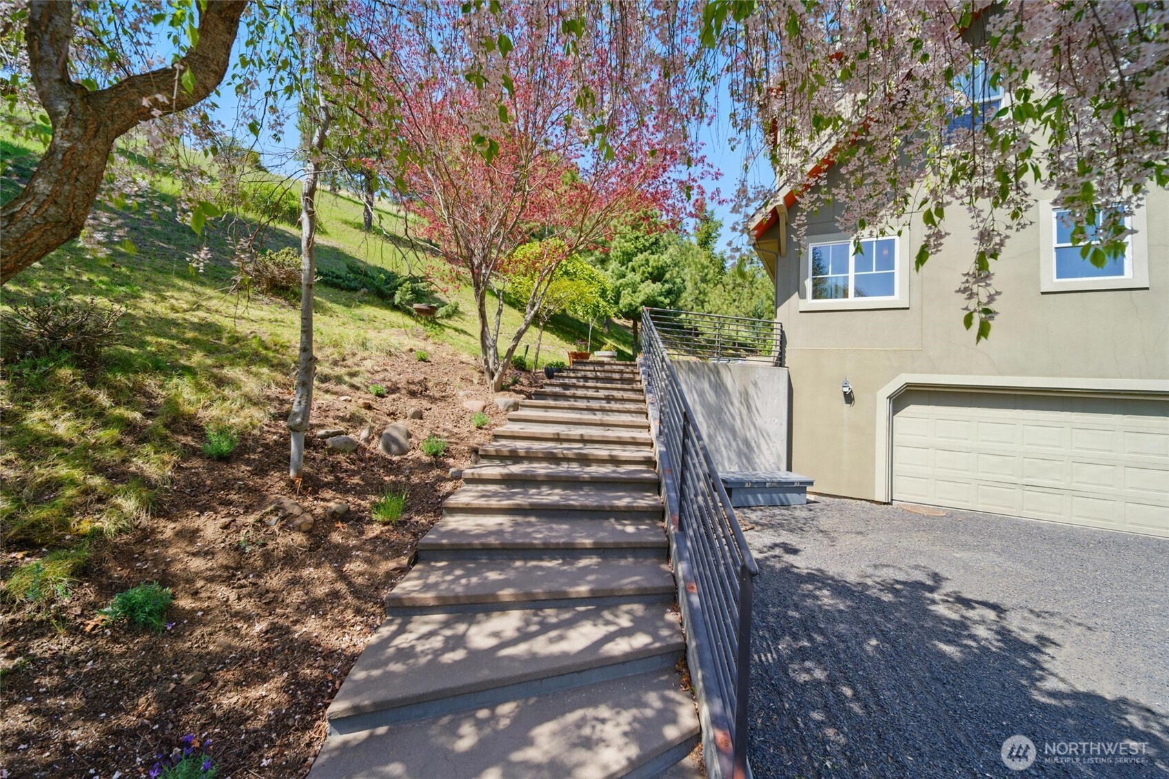 469 Tag Lane Property Photo 3