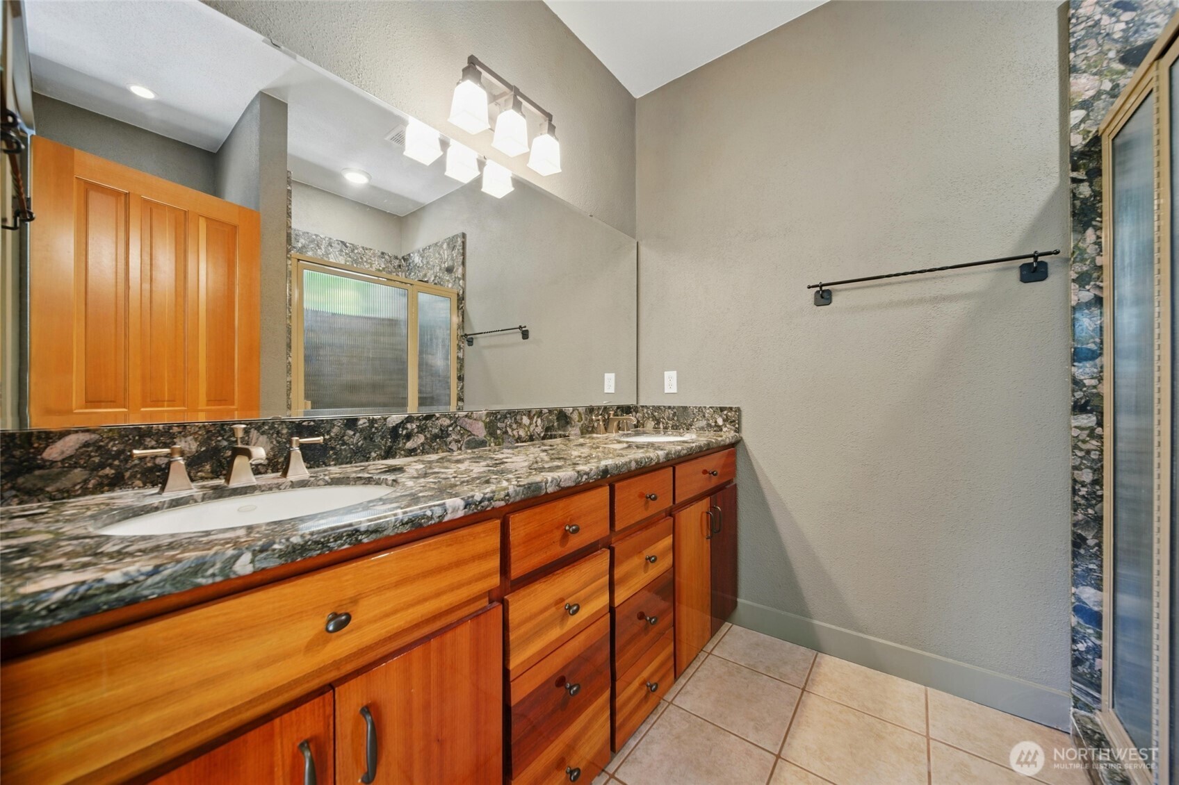 469 Tag Lane Property Photo 15