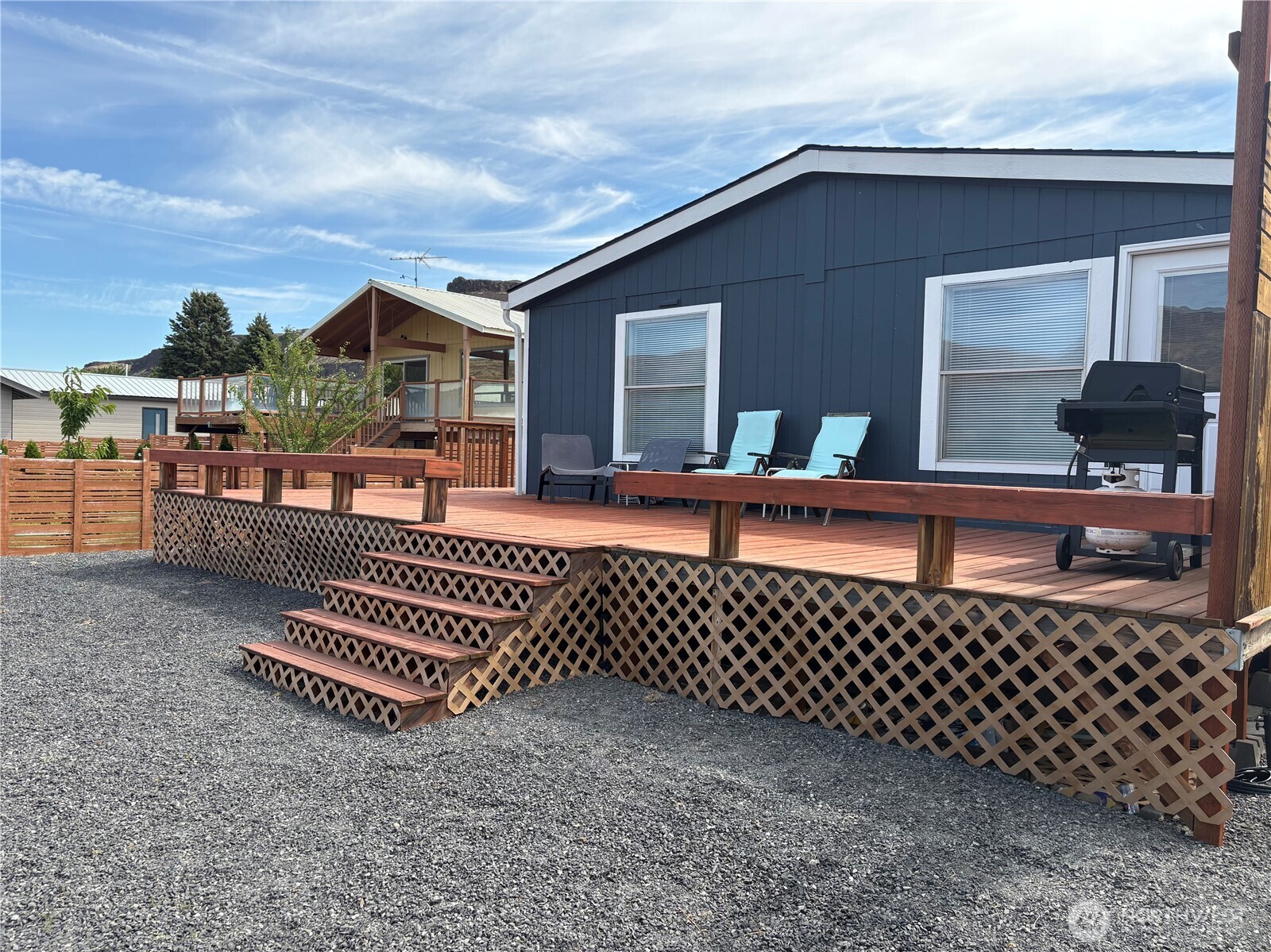 928 River Drive Property Photo 1