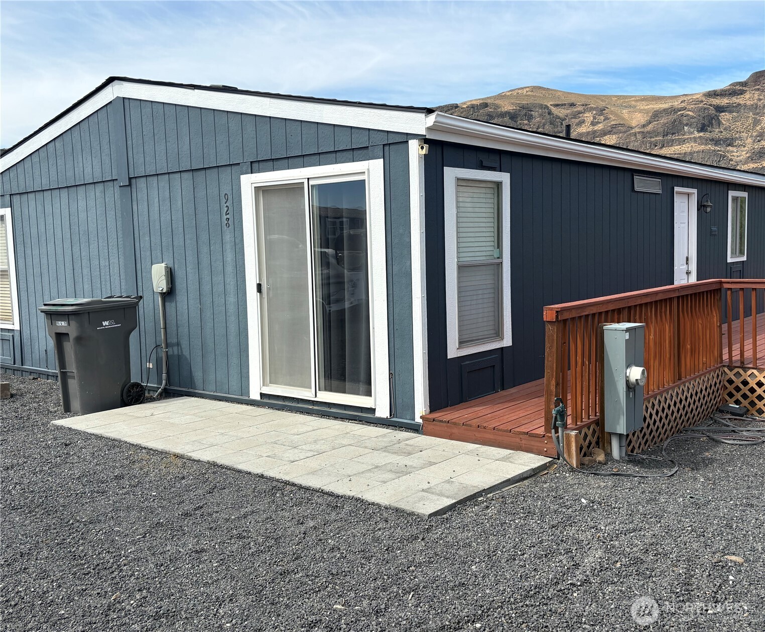 928 River Drive Property Photo 11