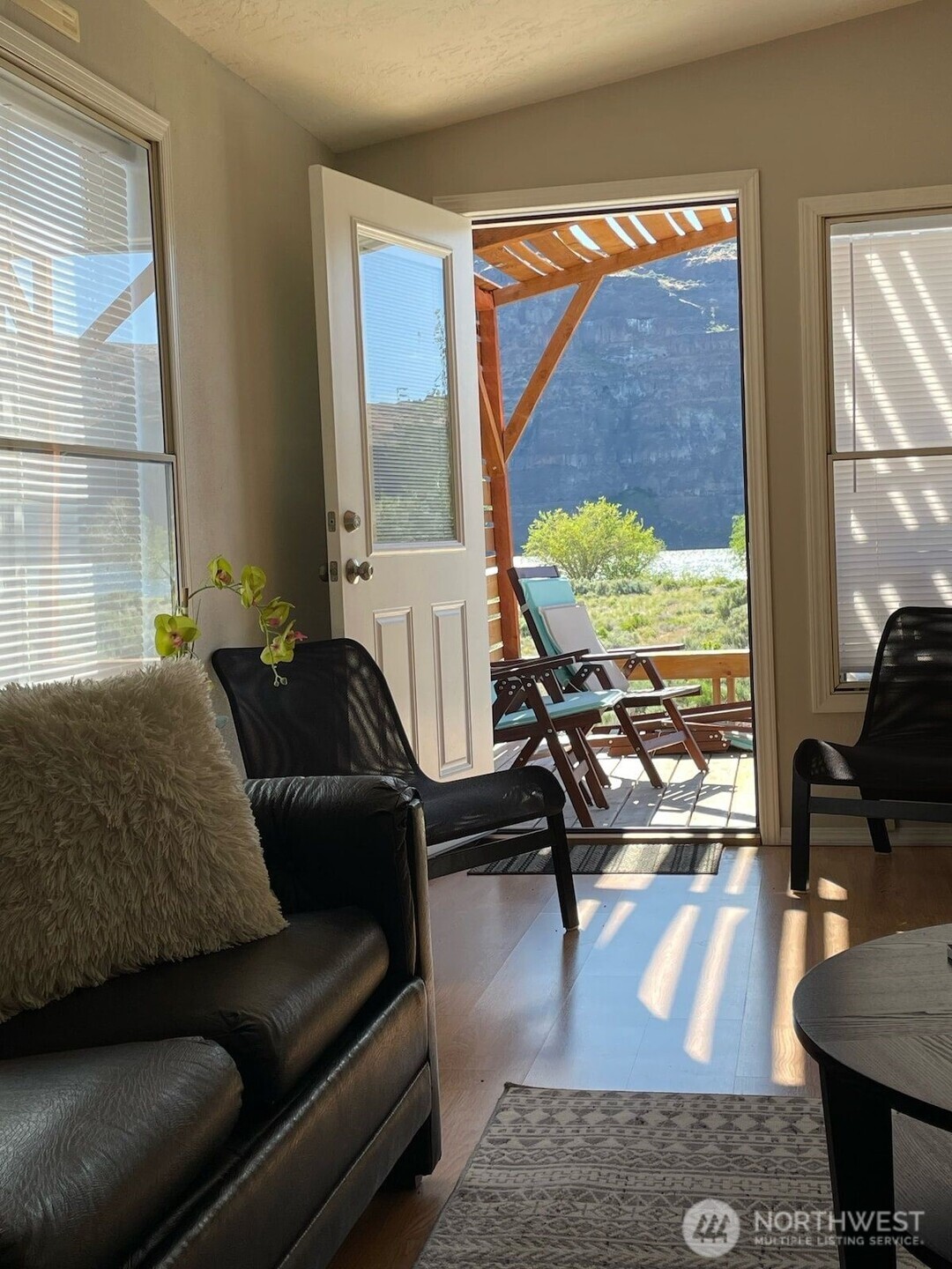 928 River Drive Property Photo 16