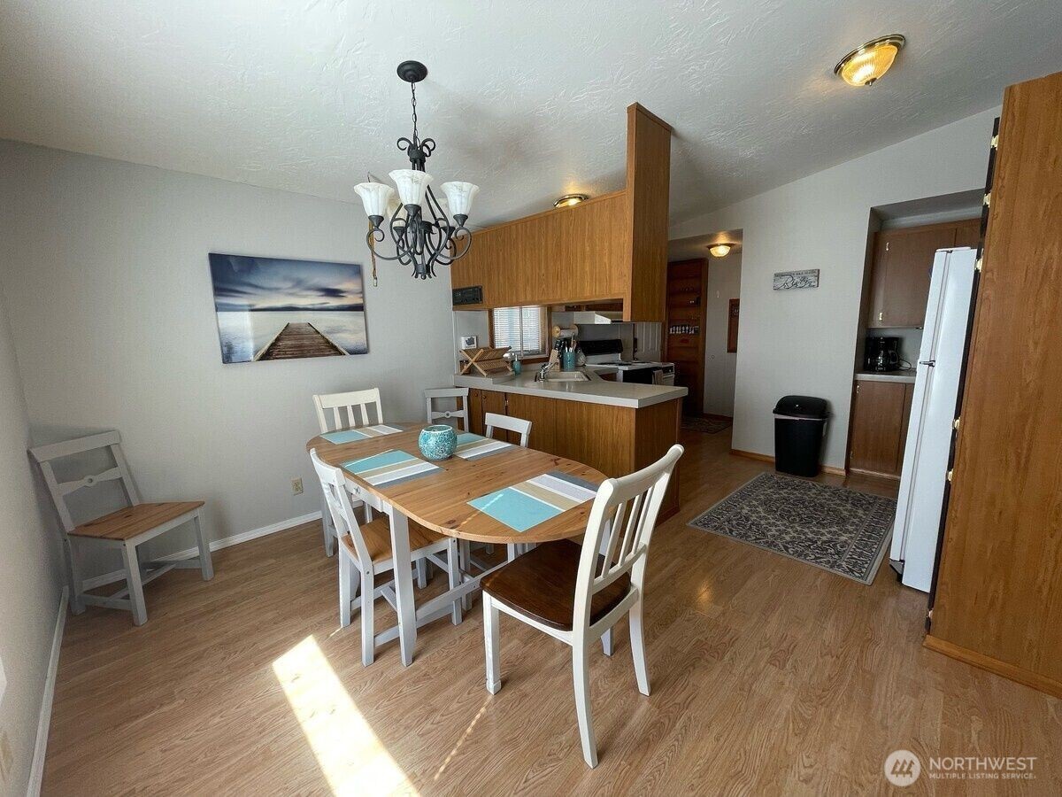 928 River Drive Property Photo 17