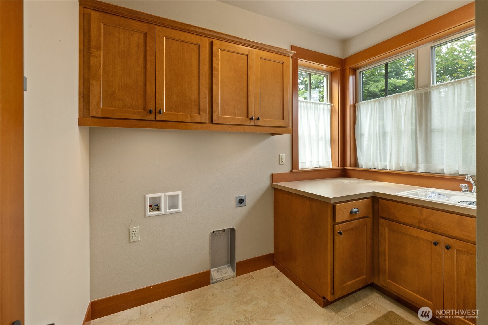 112 Cake Box Lane Property Photo 34