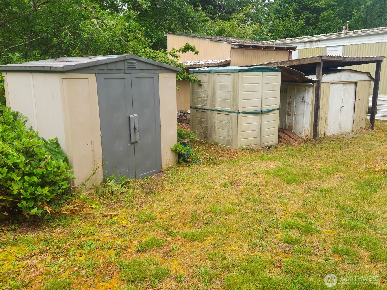 1912 255th Lane Property Photo 13