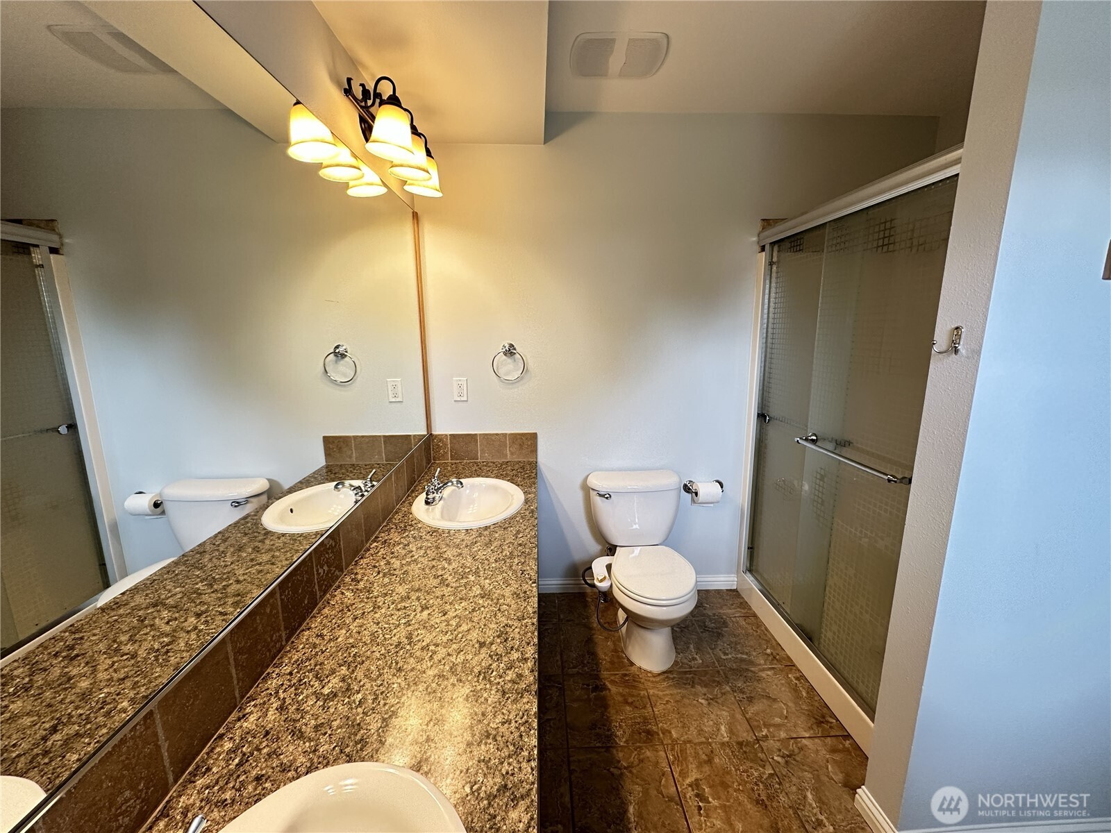 213 West Street Property Photo 17