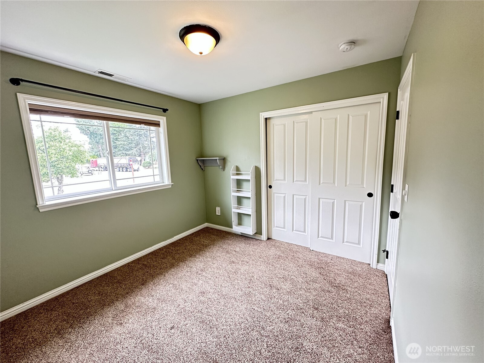 213 West Street Property Photo 23