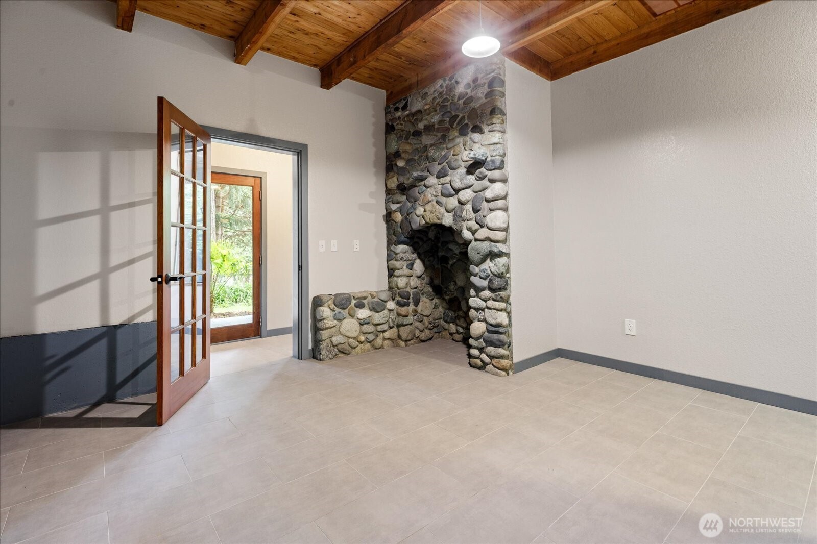1099 Worthy Place Property Photo 26