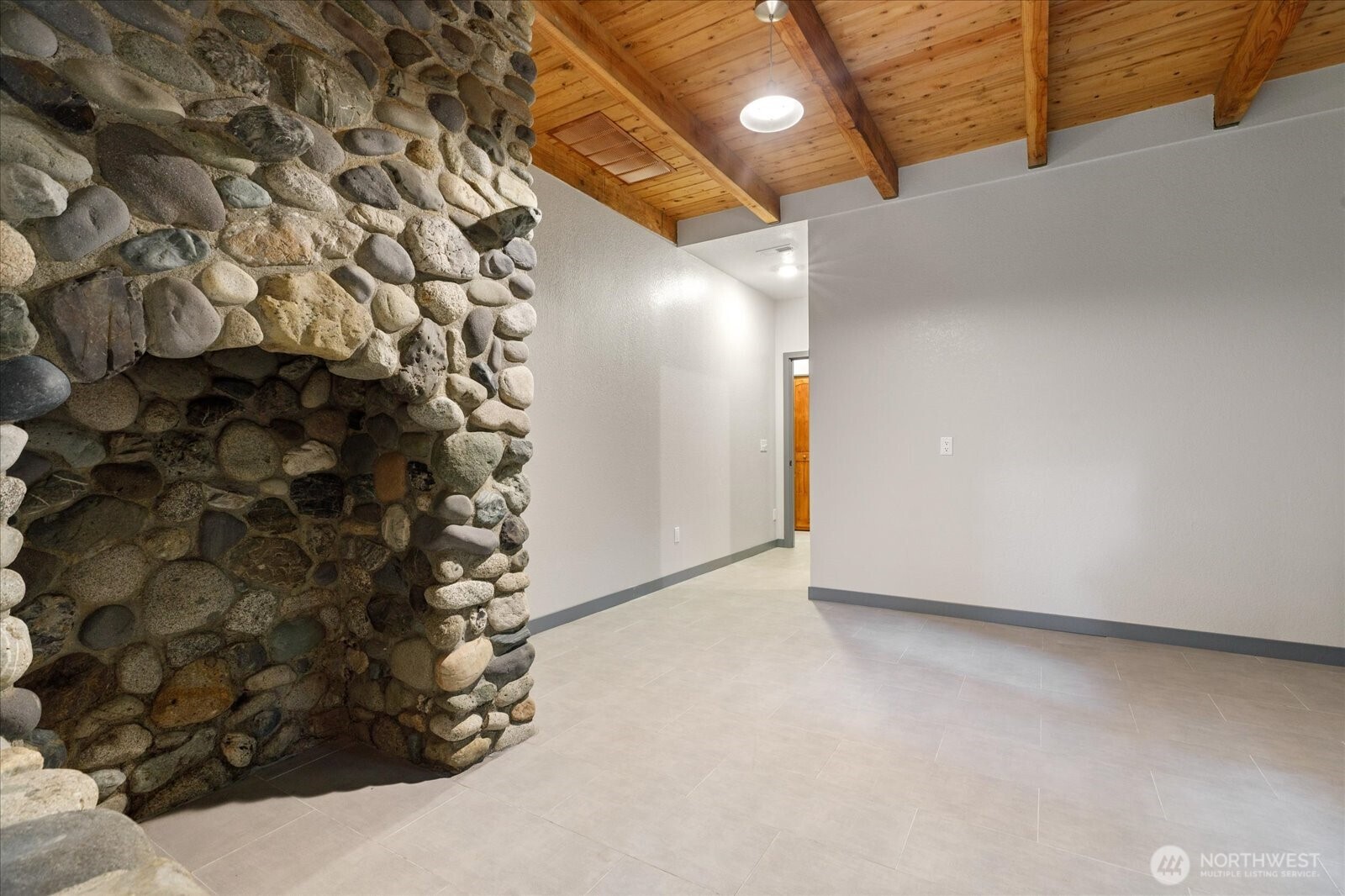 1099 Worthy Place Property Photo 27