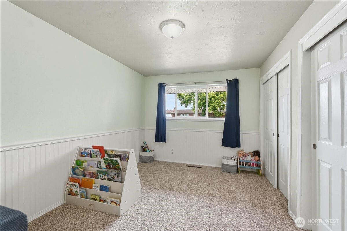 10612 Waller Road Property Photo 9