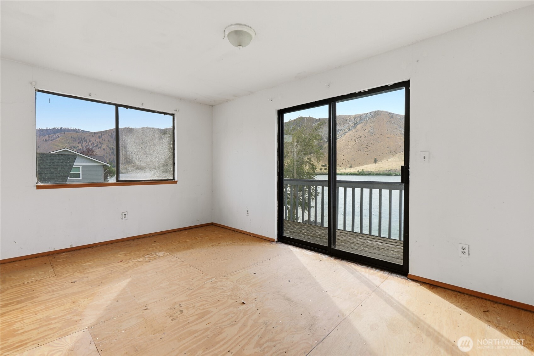 513 Riverview Drive Property Photo 8