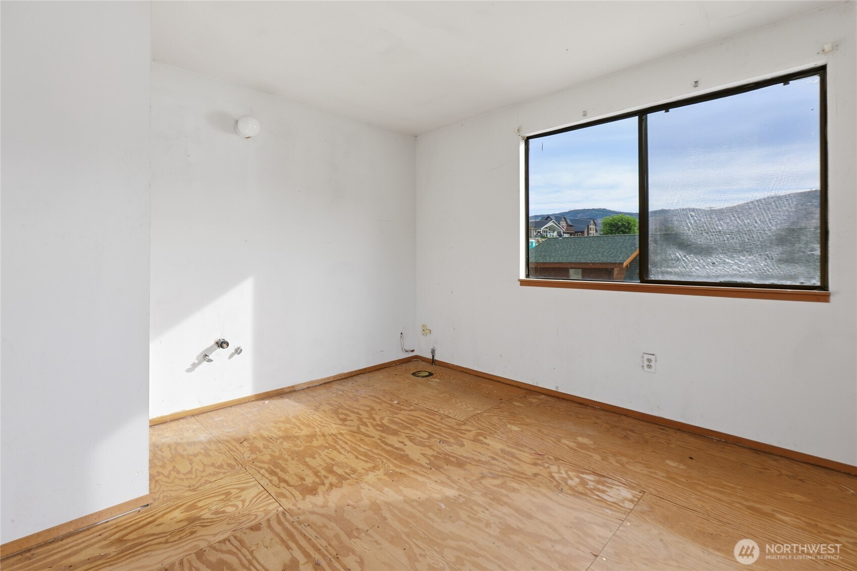 513 Riverview Drive Property Photo 9