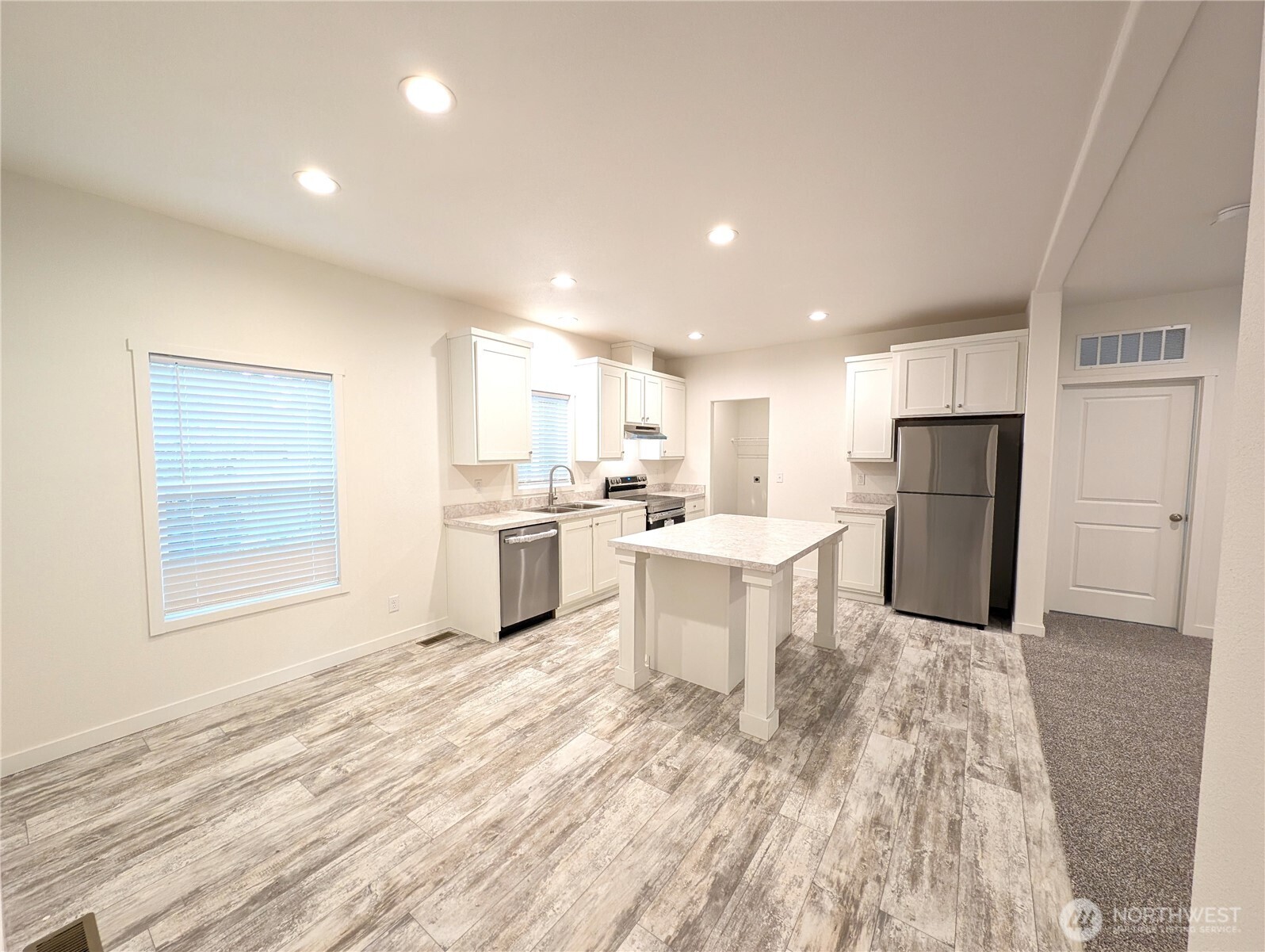 902 97th Street Property Photo 16