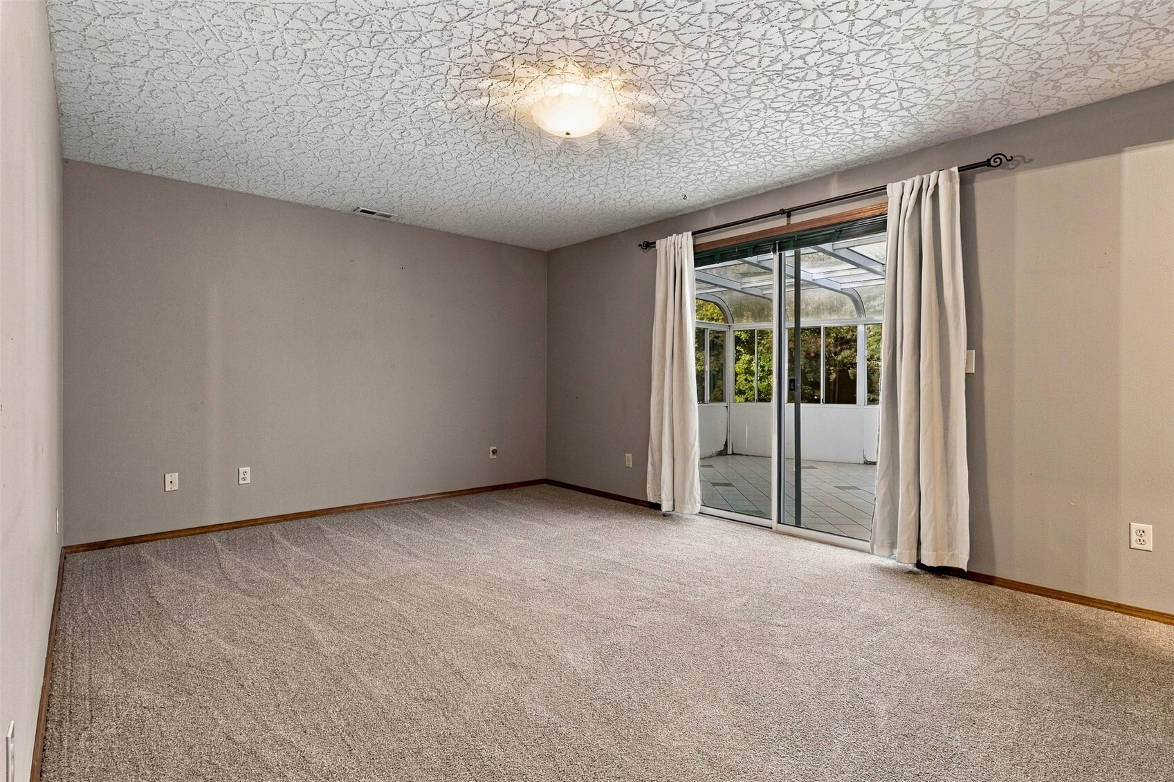 17102 Ne 37th Circle Property Photo 17