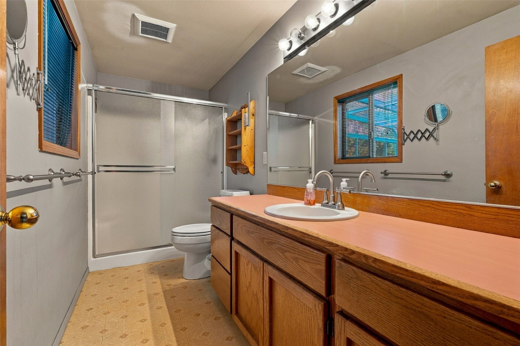 17102 Ne 37th Circle Property Photo 18