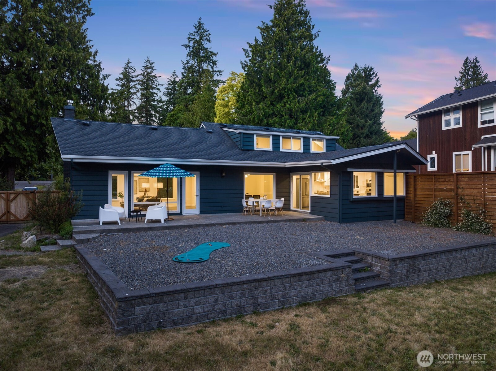 2137 N 128th Street Property Photo 2