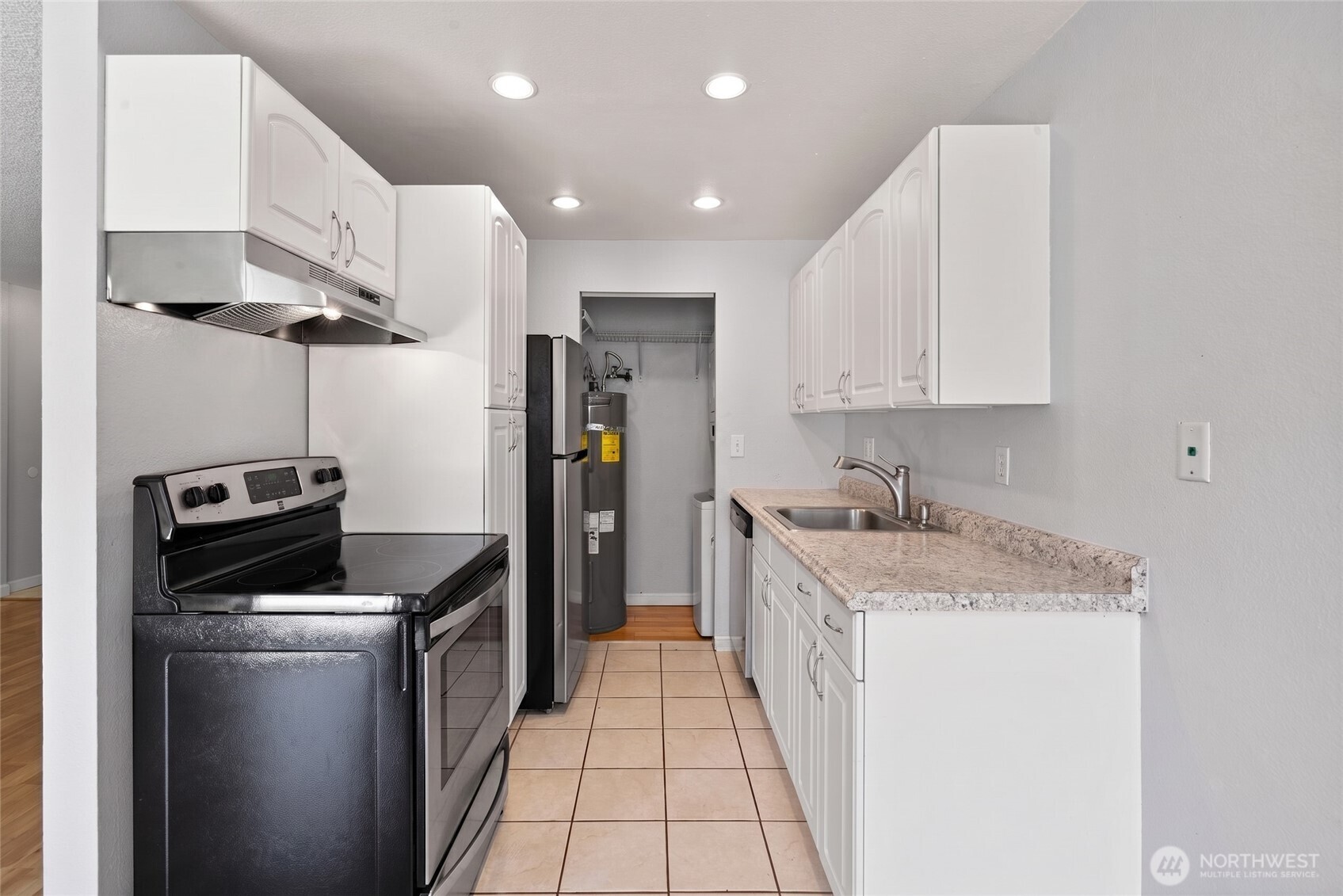 2020 Grant Avenue C103 Property Photo 2