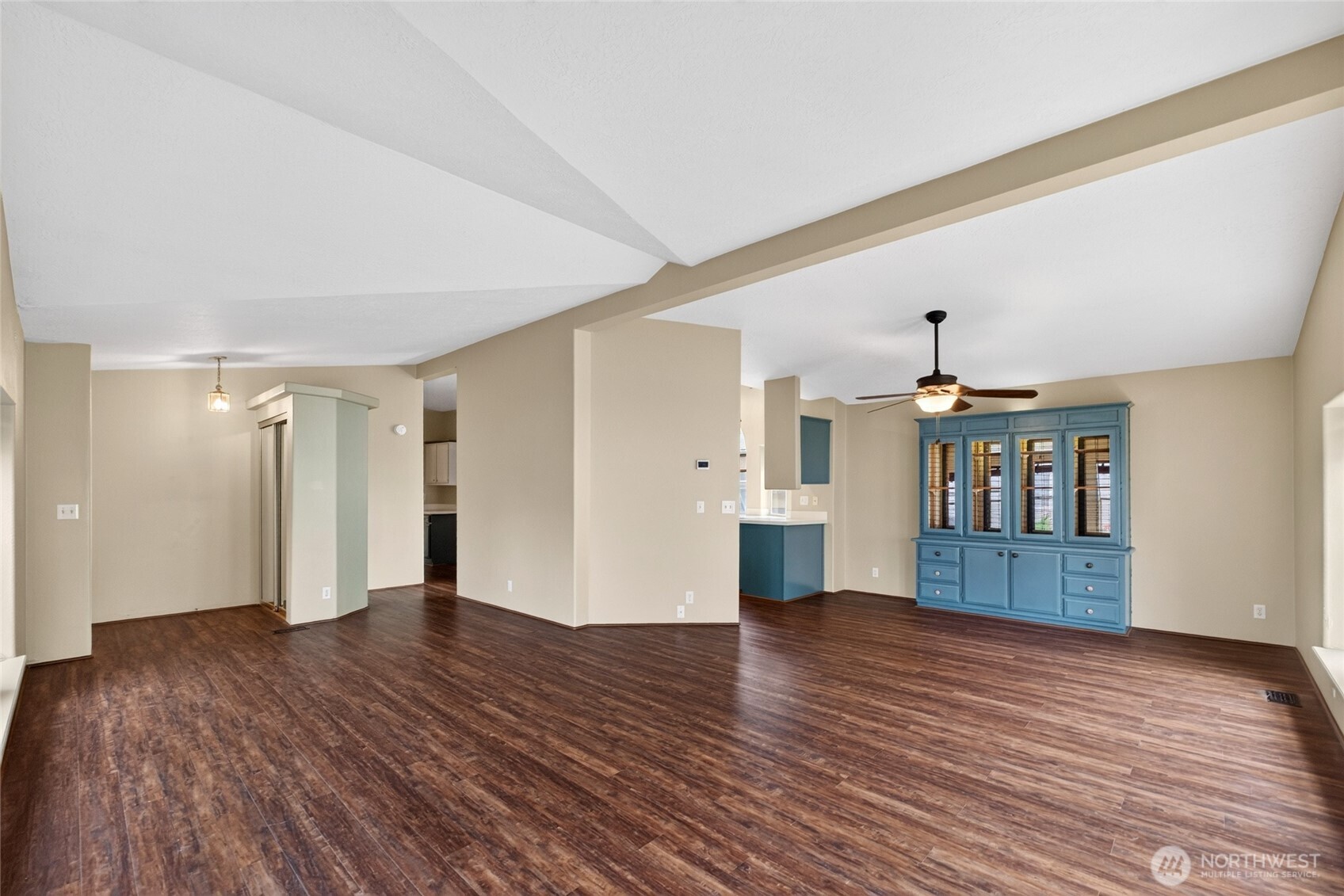 819 Mountain Villa Loop Property Photo 6
