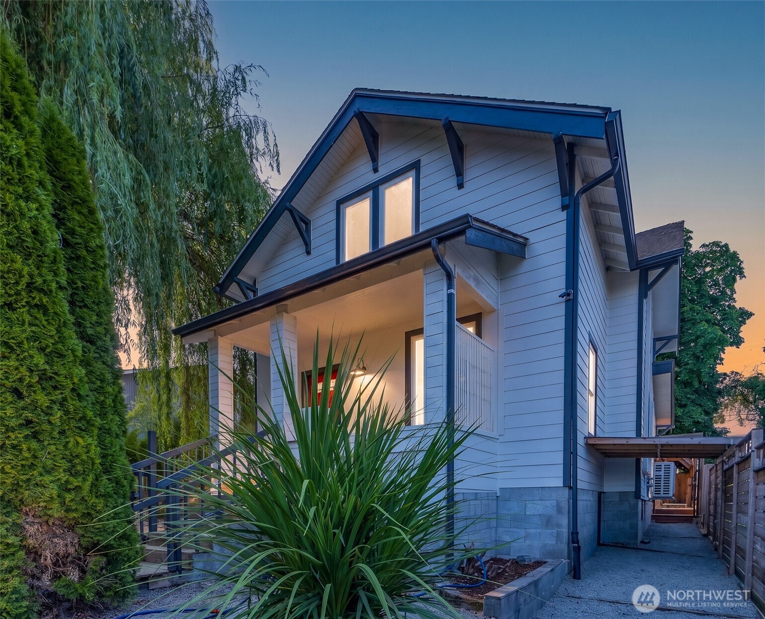 1836 E Fairbanks Street Property Photo 2