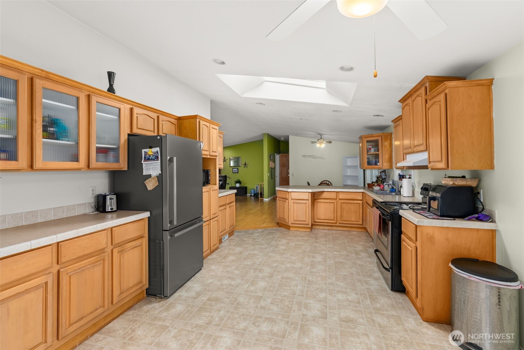 5252 52nd Lane Property Photo 11